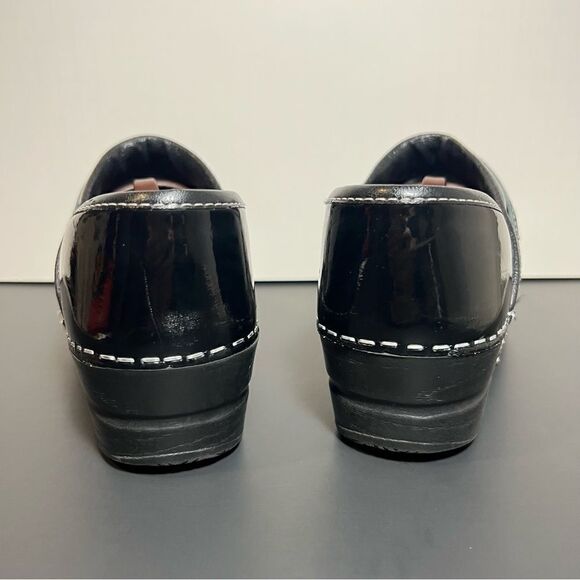 Womens KOI by SANITA Black Leather Slip On Clogs / Size 6.5/7 - 37 - Picture 5 of 9